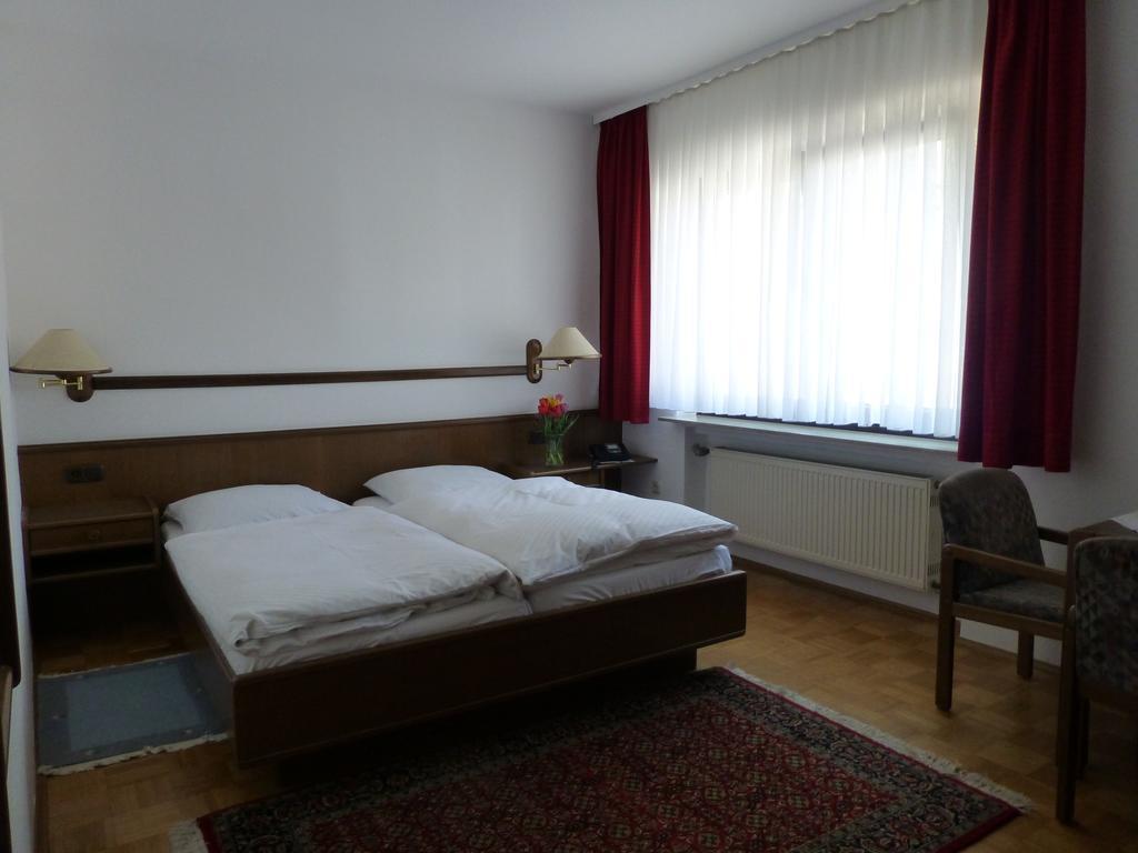 Hotel Alte Bruecke Bad Homburg vor der Höhe Pokój zdjęcie