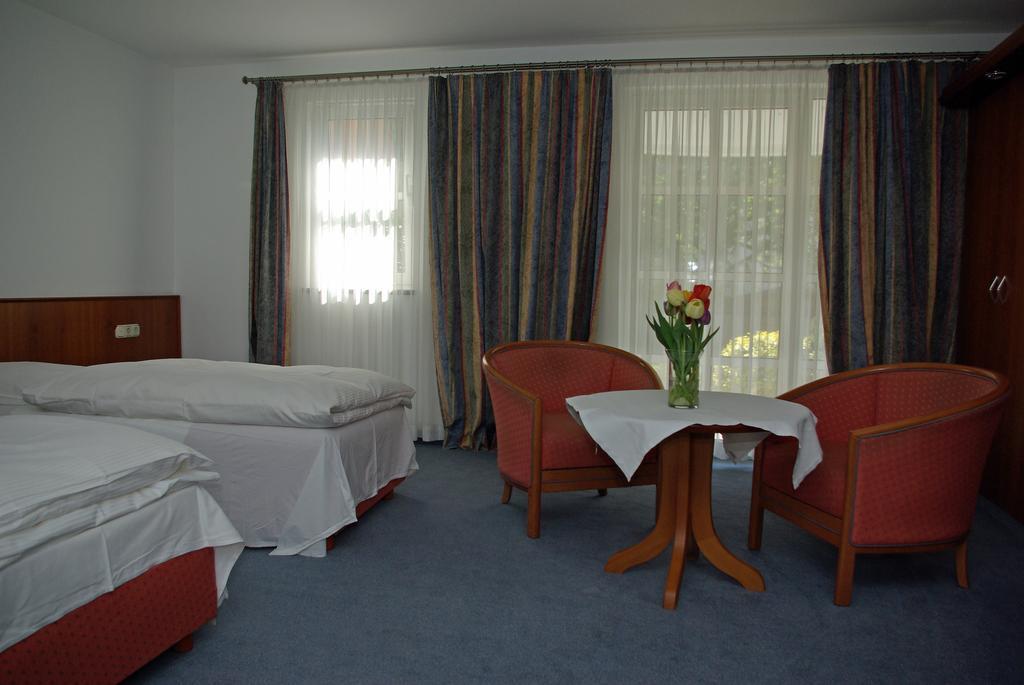 Hotel Alte Bruecke Bad Homburg vor der Höhe Pokój zdjęcie